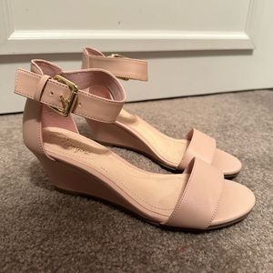 Dexflex Comfort Blush Pink Wedges, Women’s Size 5, Only Worn a Couple Times
